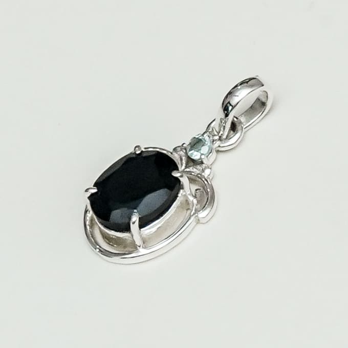 Black Onyx Pendant In 925 Sterling Silver