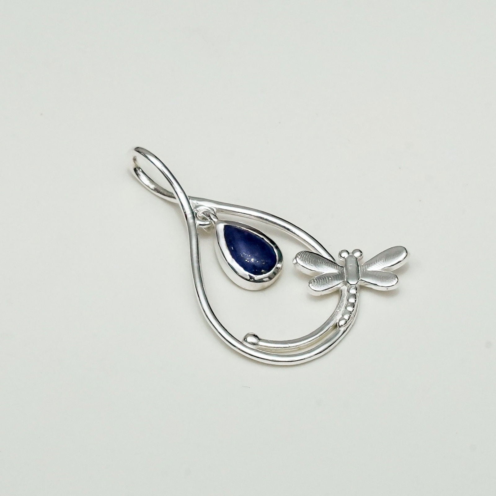 Dragonfly Pendent With Kayanite Gemstone In 925 Sterling Silver