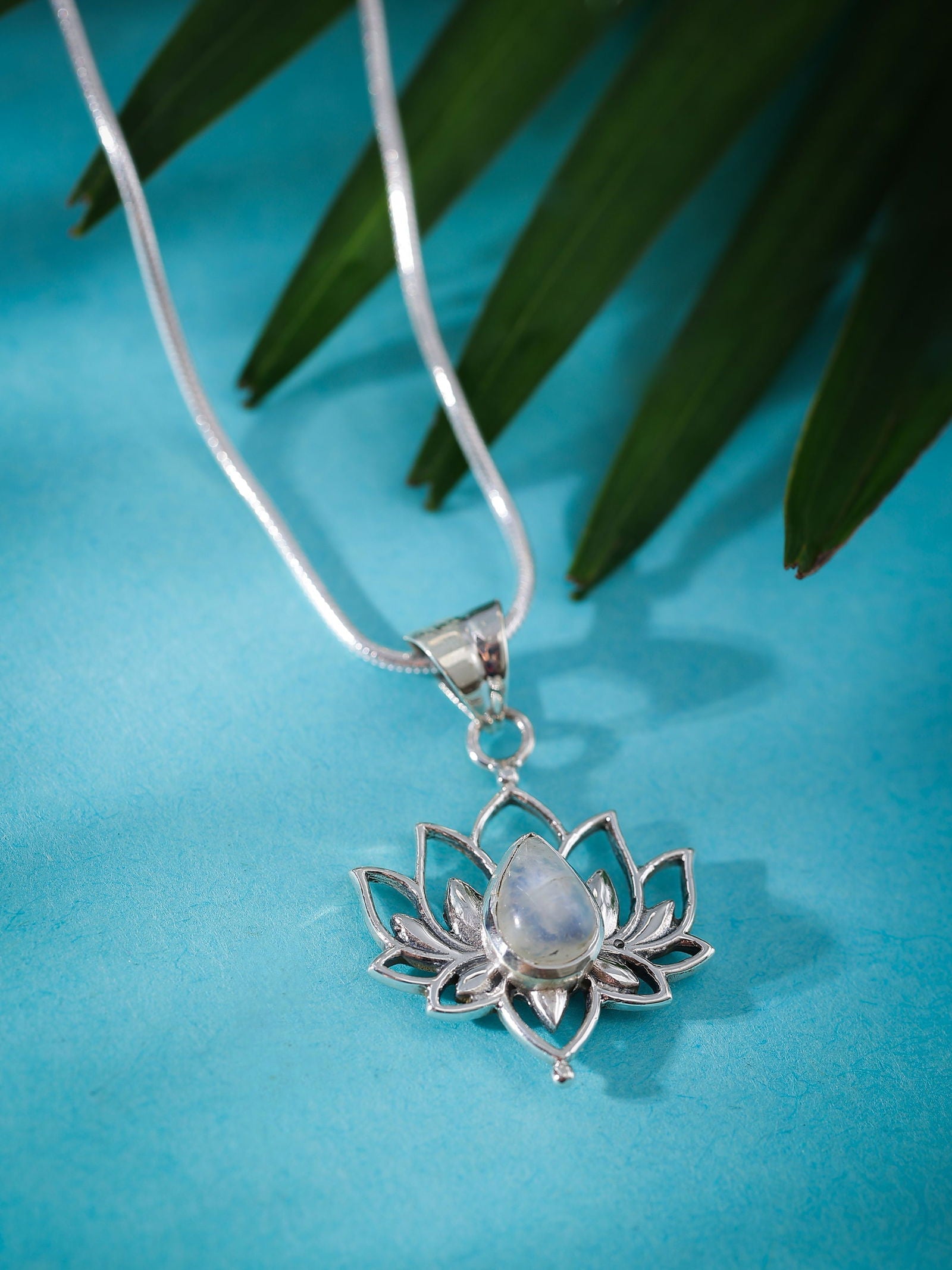 Dridha Antique Necklace in 925 Sterling Silver DM206