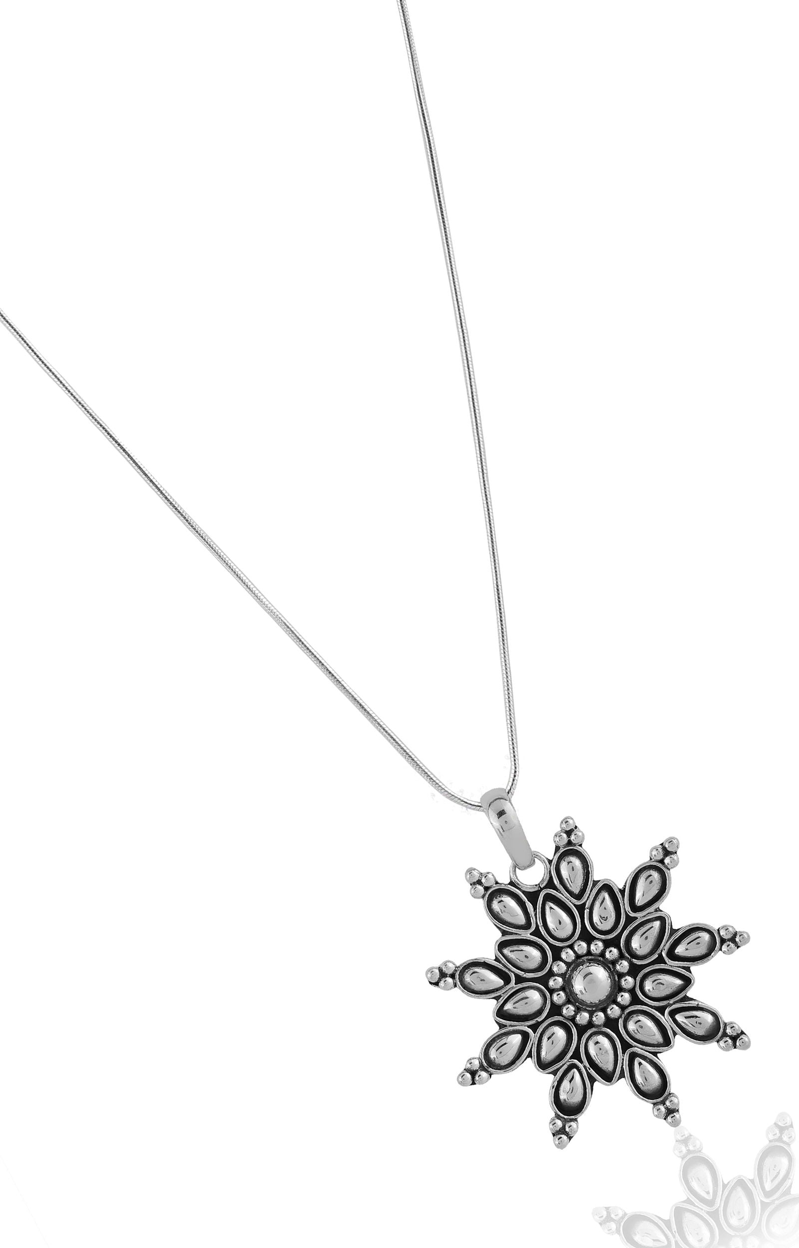 Dridha Antique Necklace in 925 Sterling Silver DM207