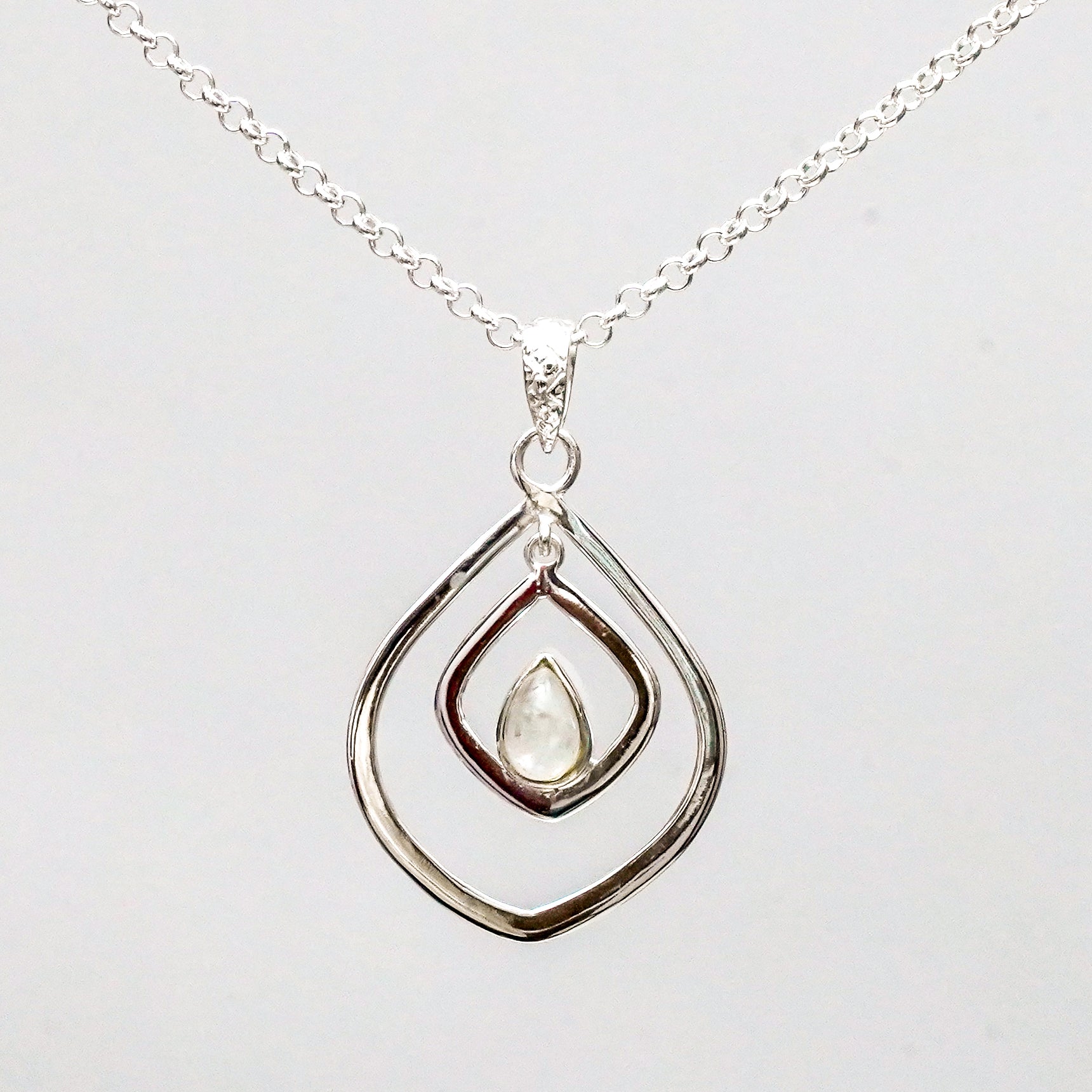 Pendants With Rainbow Moonstone In 925 Sterling Silver - Mohnaa Jewels