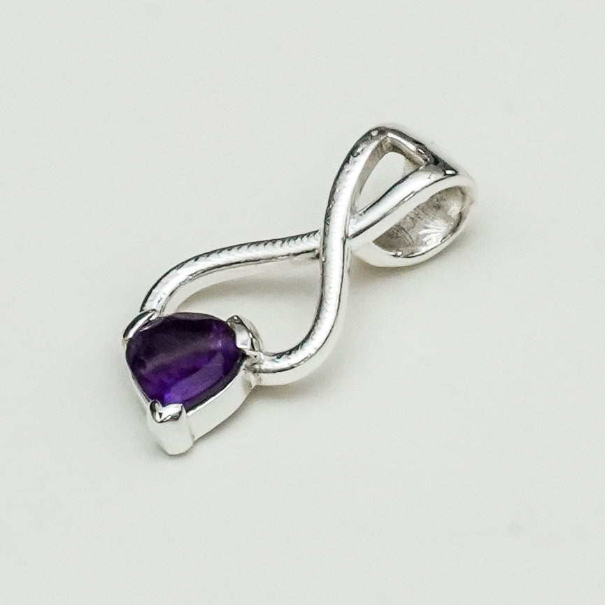 Elegant Pendant with Amethyst Gemstone in 925 Silver - Mohnaa Jewels