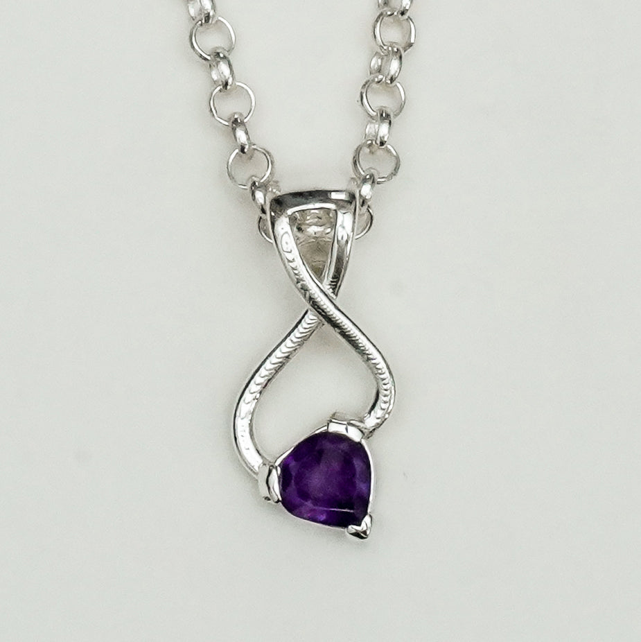 Elegant Pendant with Amethyst Gemstone in 925 Silver - Mohnaa Jewels