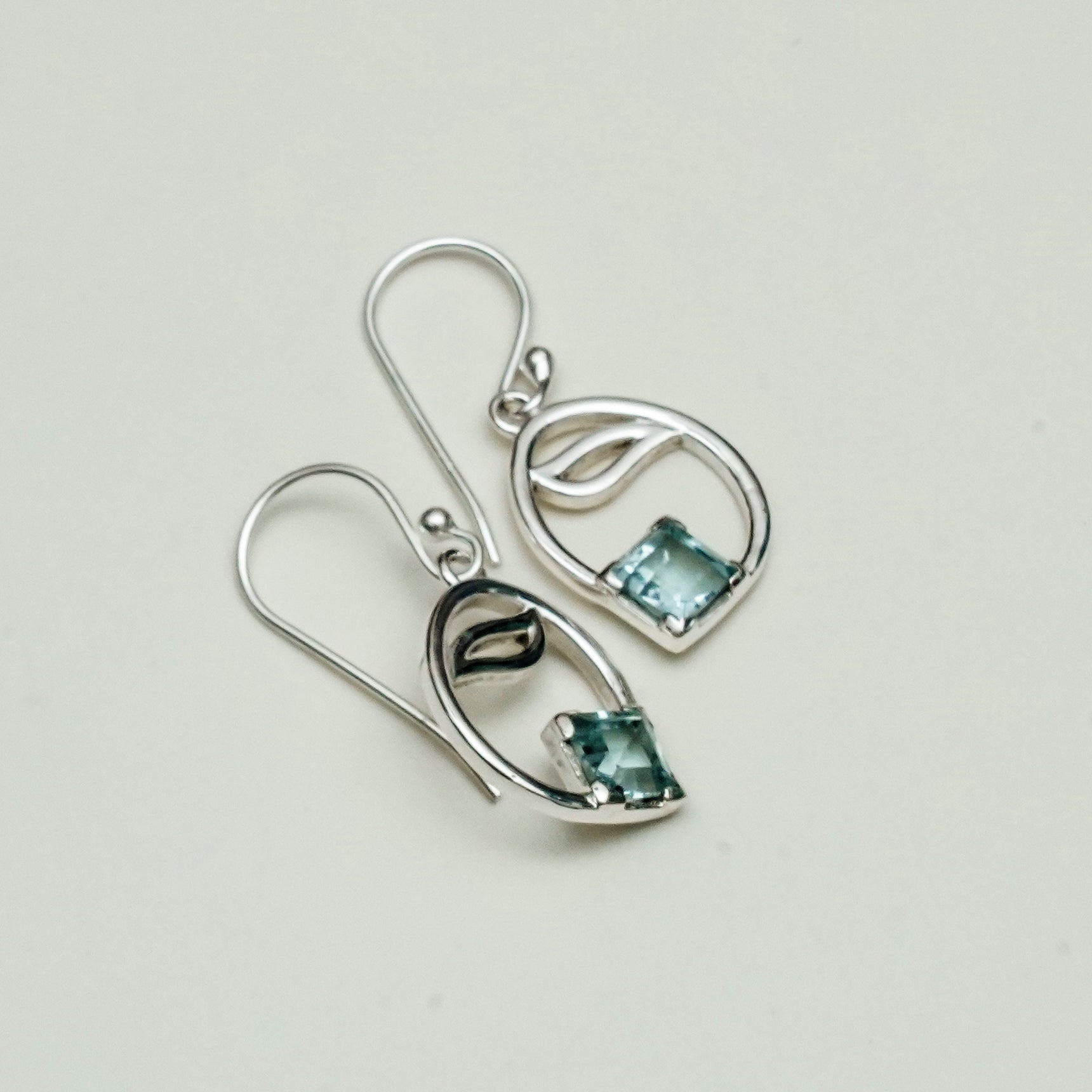 Simple Earrings With blue Topaz Gemstone in High Quality 925 Sterling Silver - Mohnaa Jewels