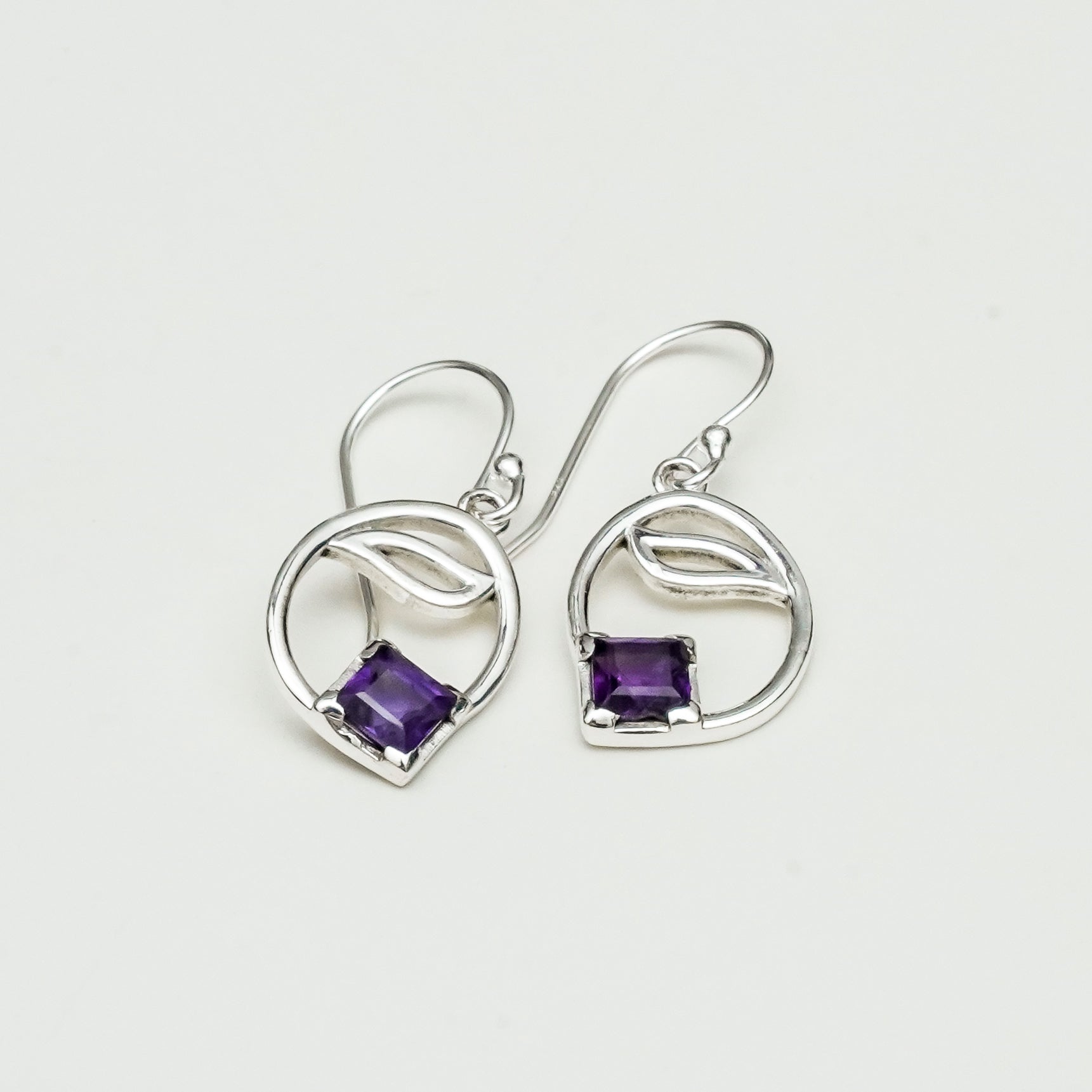 Simple Earrings With Amethyst Gemstone in High Quality 925 Sterling Silver - Mohnaa Jewels