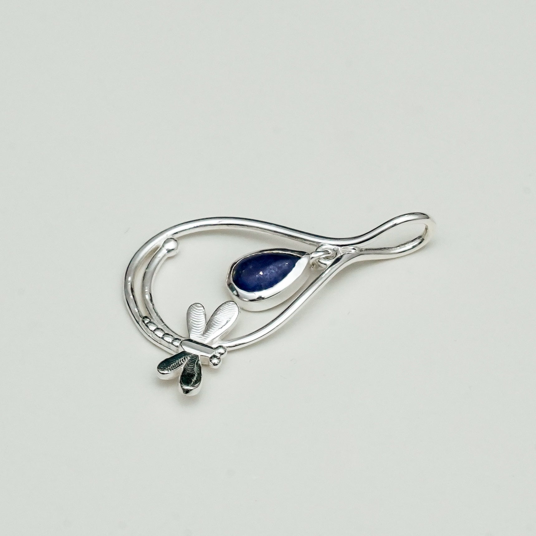 Dragonfly Pendent With Kayanite Gemstone In 925 Sterling Silver - Mohnaa Jewels