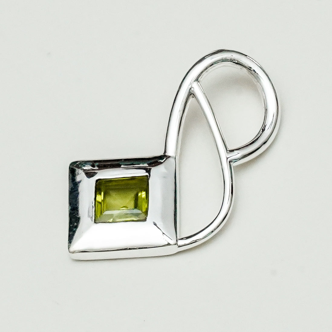 Designer Pendants With Lemon Quartz Gemstone In 925 Sterling Silver - Mohnaa Jewels