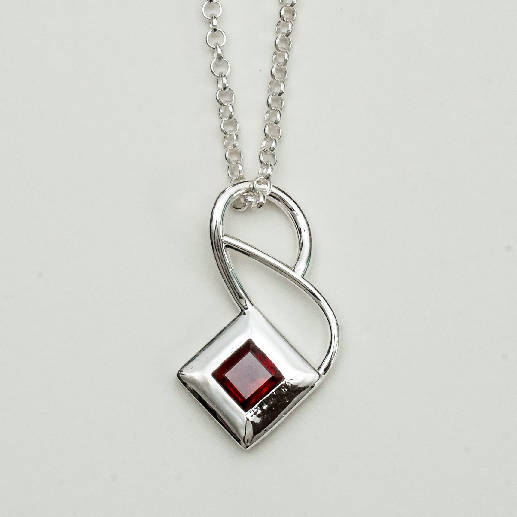 Designer Pendants With Garnet Gemstone In 925 Sterling Silver - Mohnaa Jewels