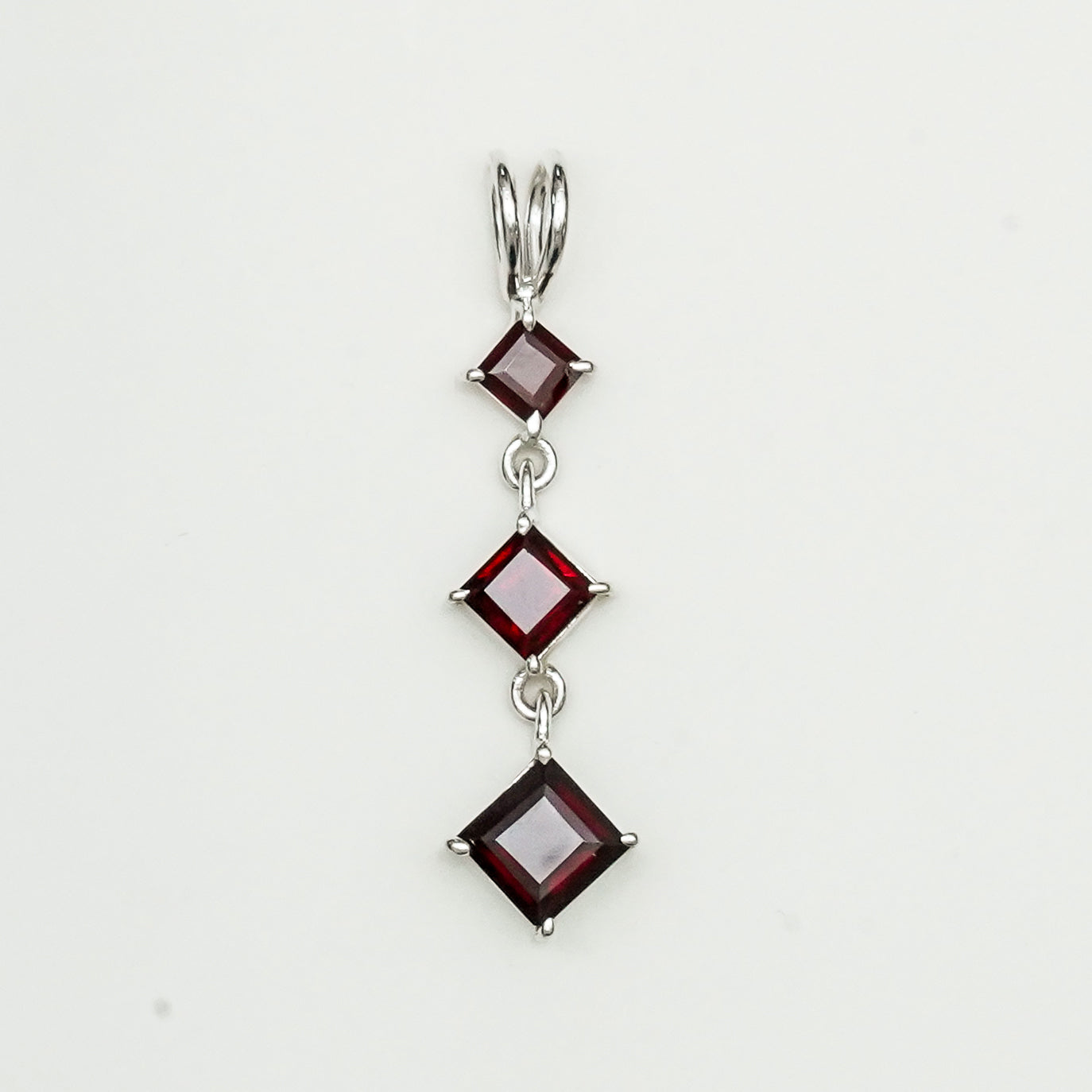 Simple Pendent with Garnet Gemstone in 925 Silver Pendants - Mohnaa Jewels