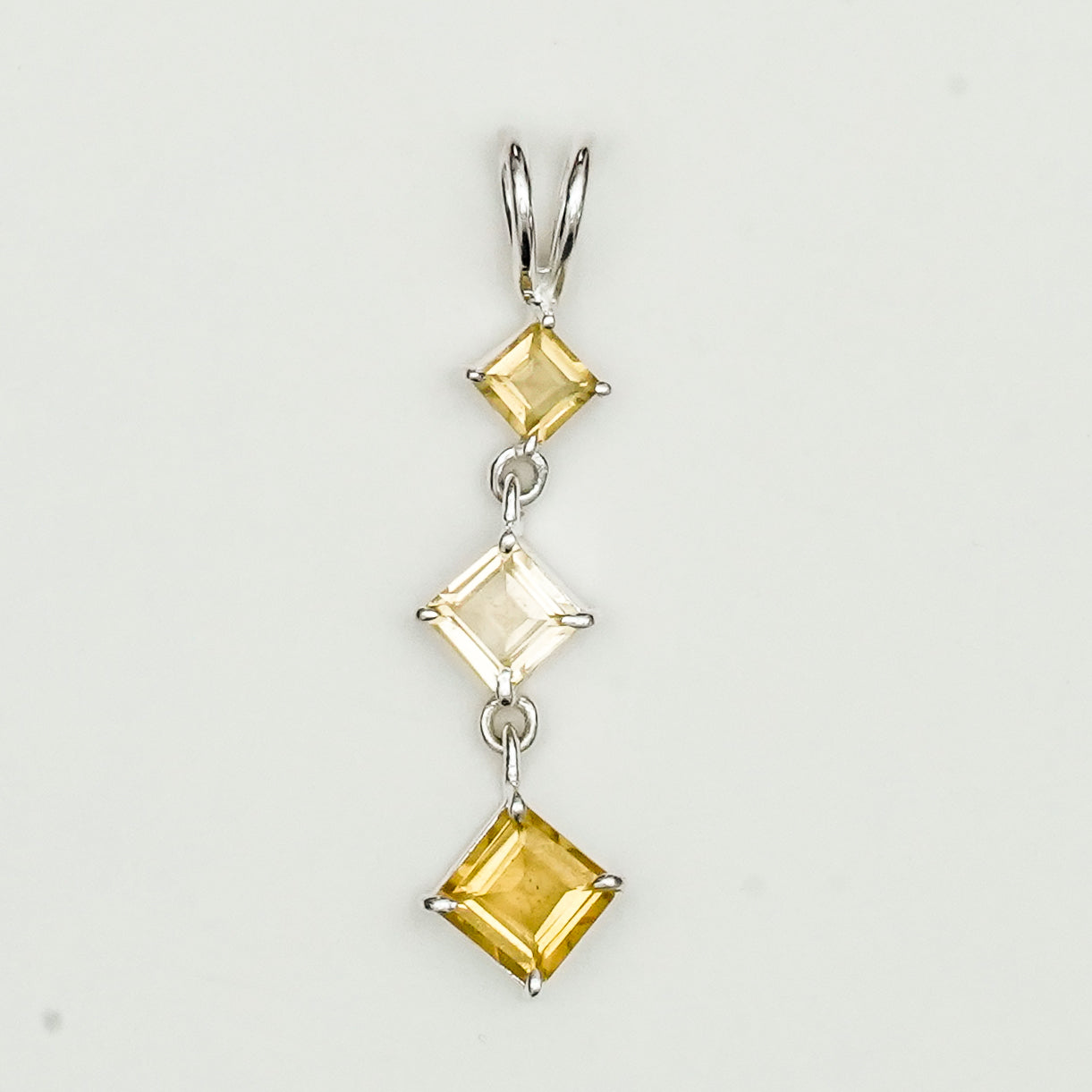 Simple Pendent with Citrine Gemstone in 925 Silver Pendants - Mohnaa Jewels