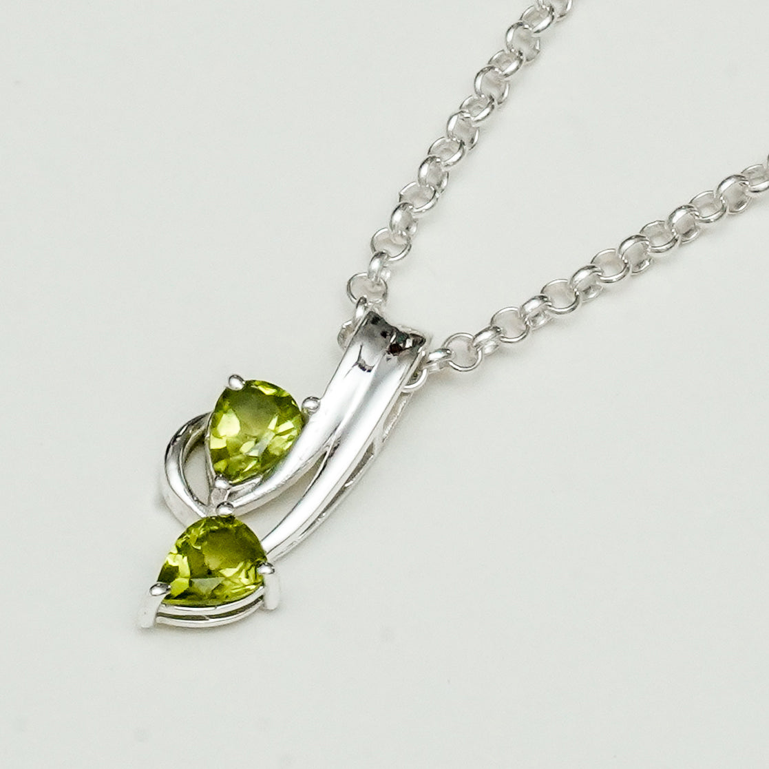 Modern Pendant With Peridot Gemstone In Fine Sterling Silver - Mohnaa Jewels