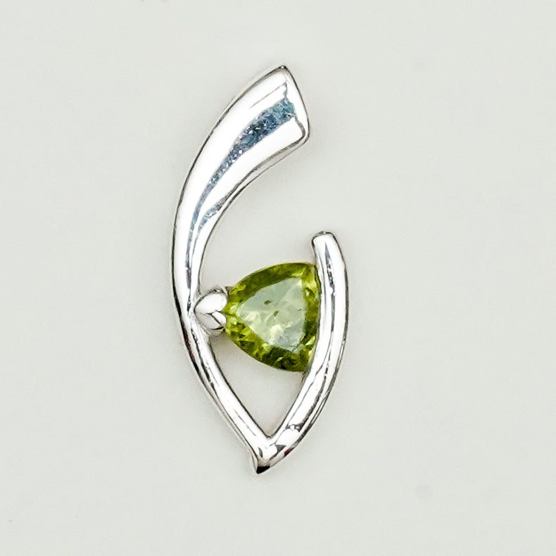 Minimalist Pendant With Peridot Gemstone in Fine Sterling Silver - Mohnaa Jewels