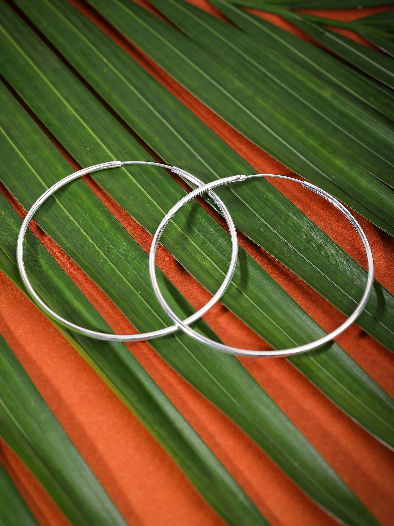 Mohnaa Hoop Earrings Plain