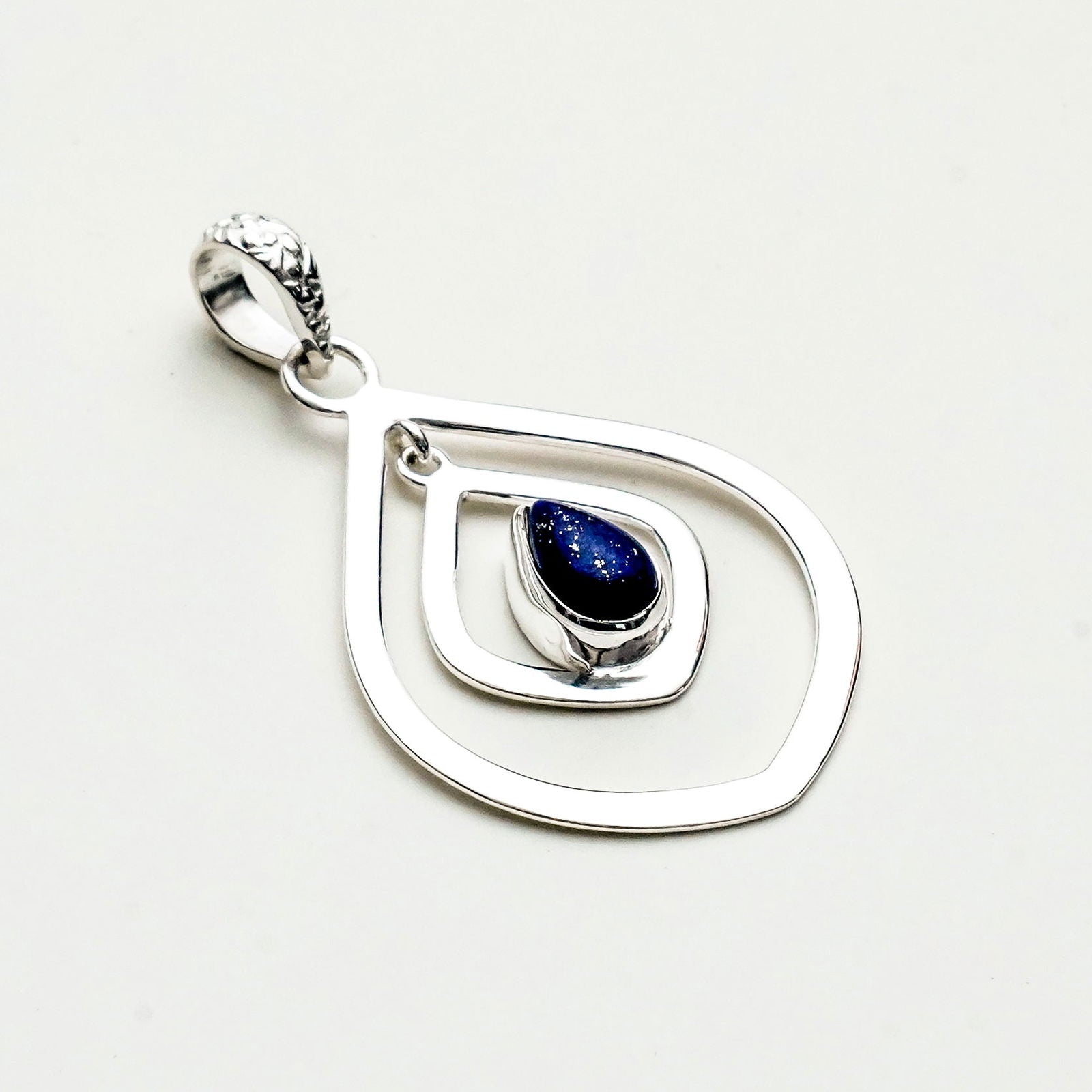Pendants With Kyanite Gemstone In 925 Sterling Silver