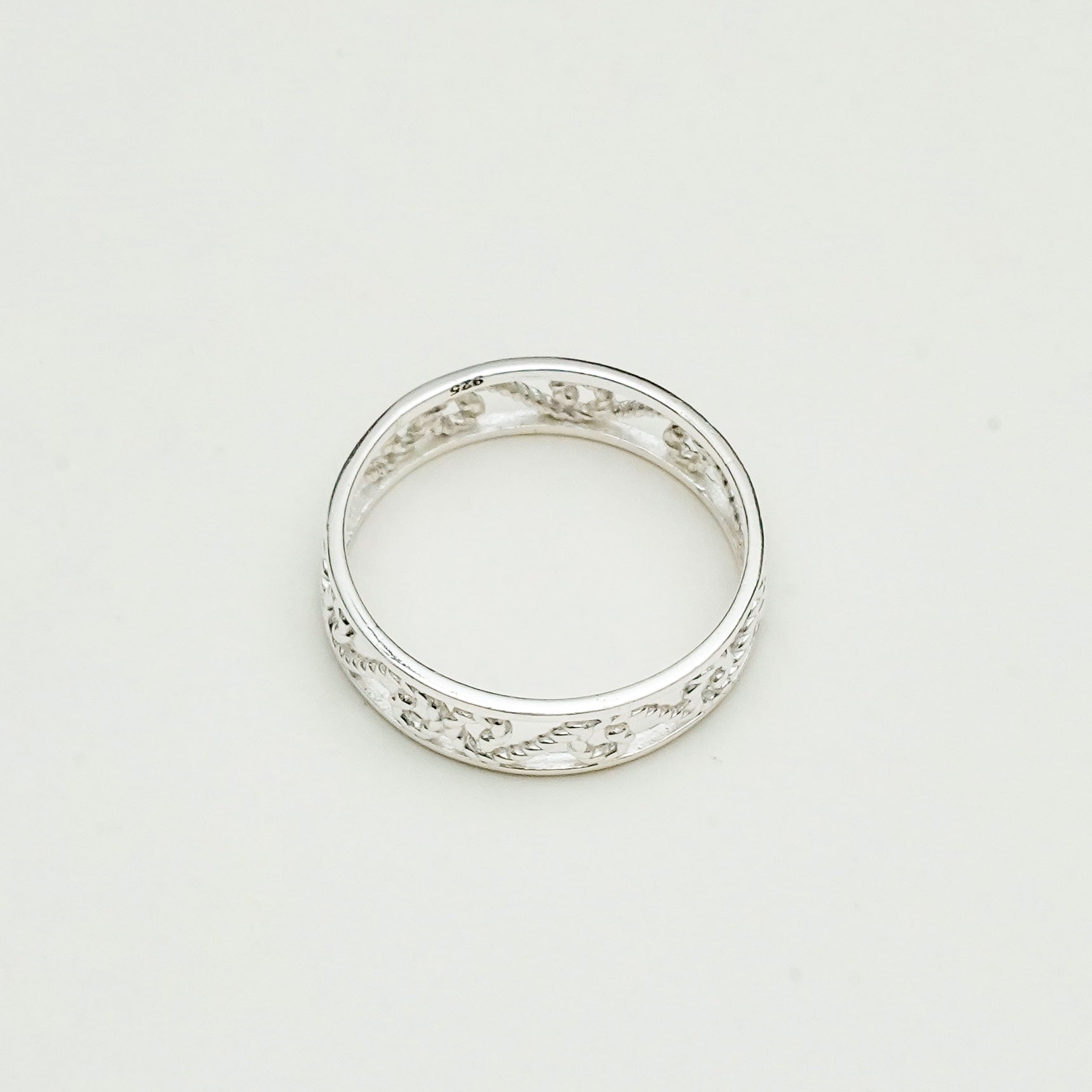 Simple Plain 925 Solid Silver Ring - Mohnaa Jewels