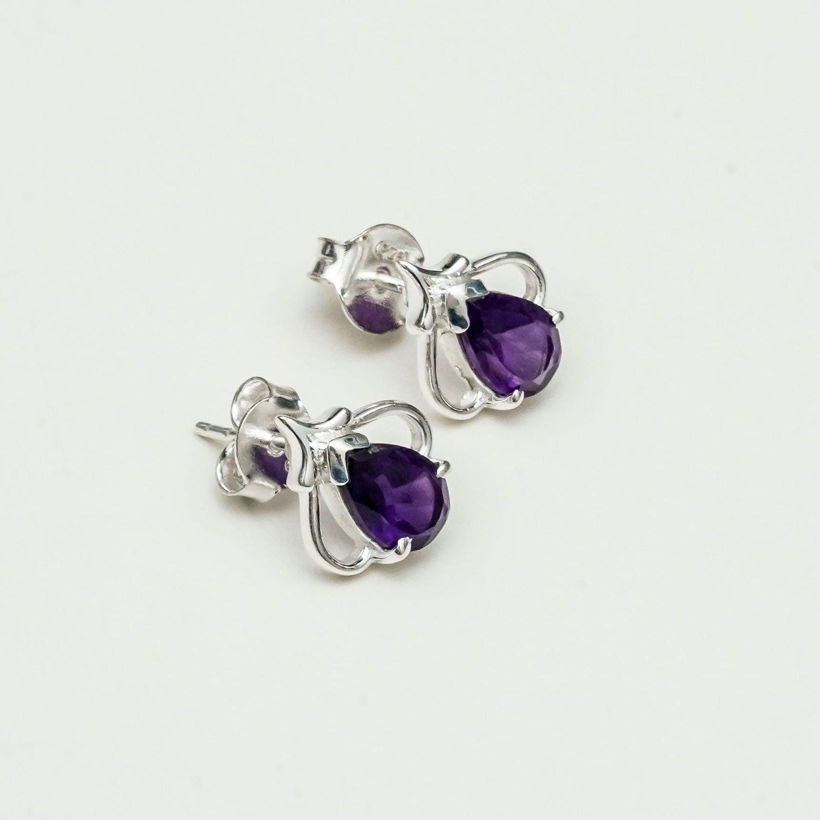 Tops Earring With Amethyst Gemstone in Best Quality 925 Sterling Silver