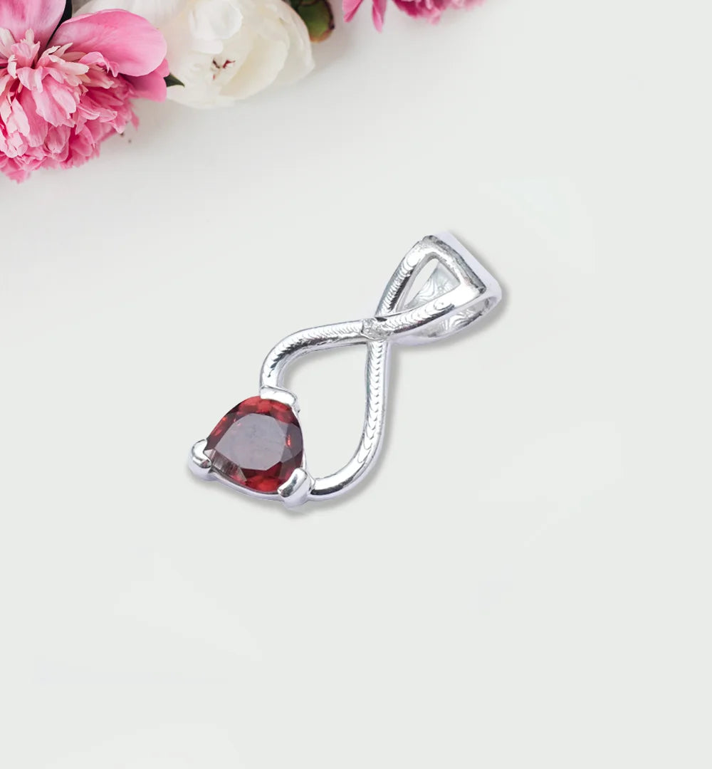 Elegant Pendant with Garnet Gemstone in 925 Silver - Mohnaa Jewels