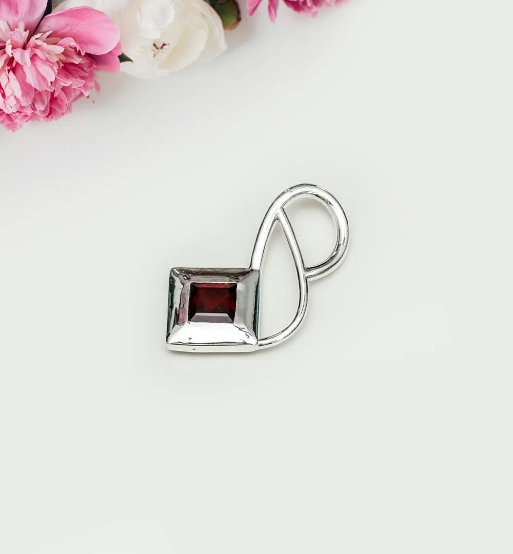 Designer Pendants With Garnet Gemstone In 925 Sterling Silver - Mohnaa Jewels